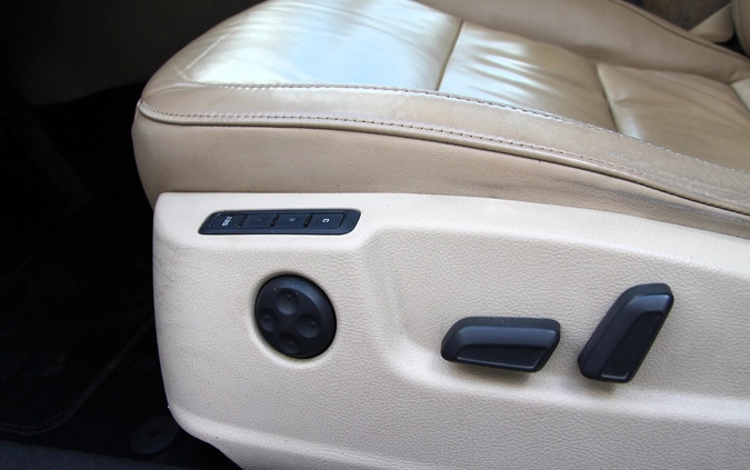 Skoda Superb cena 24900 przebieg: 299540, rok produkcji 2008 z Płock małe 667